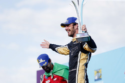 Jean-Eric Vergne, Techeetah, fête sa victoire sur le podium avec Lucas di Grassi, Audi Sport ABT Schaeffler
