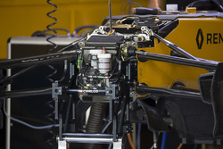 Renault Sport F1 Team RS17 front suspension and chassis detail