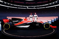 Fernando Alonso, McLaren, et Stoffel Vandoorne, McLaren