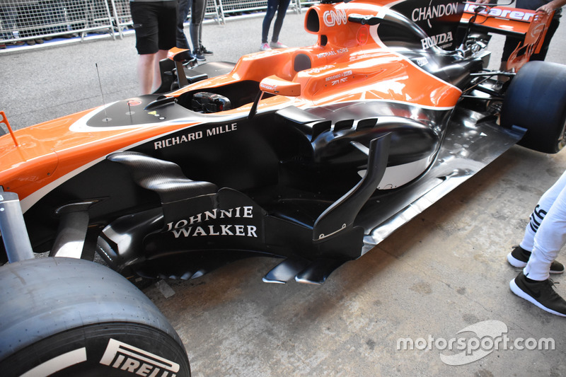 McLaren MCL32, detail