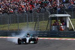 Valtteri Bottas, Mercedes-Benz F1 W08 Hybrid locks up