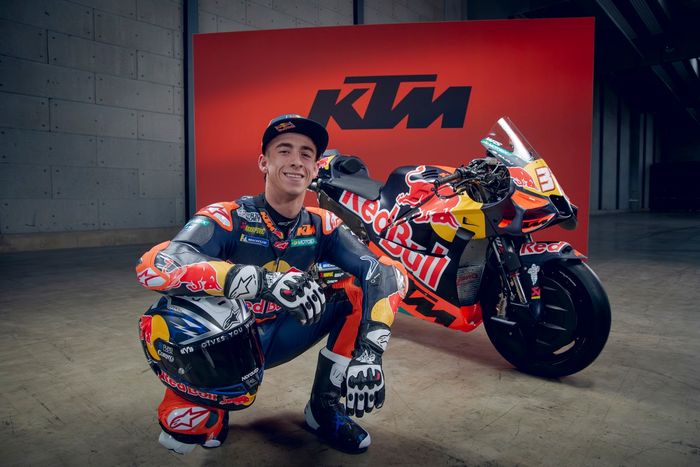 Pedro Acosta, Tim Balap Pabrik Red Bull KTM