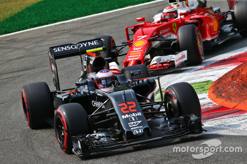 14: Дженсон Баттон, McLaren MP4-31