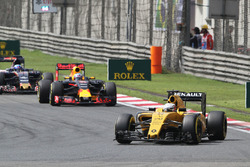 Кевин Магнуссен, Renault Sport F1 Team RS16