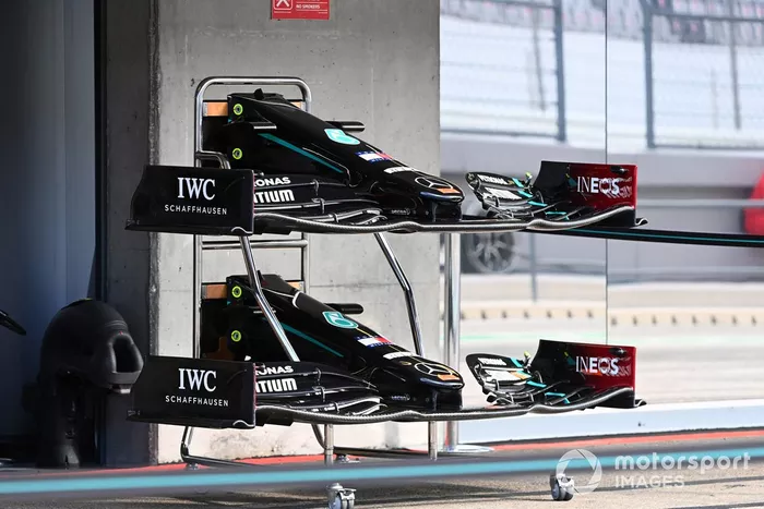 Detalle técnico del Mercedes 