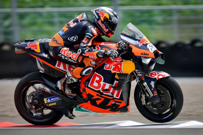 15º Miguel Oliveira, Red Bull KTM Factory Racing (1'31.620)