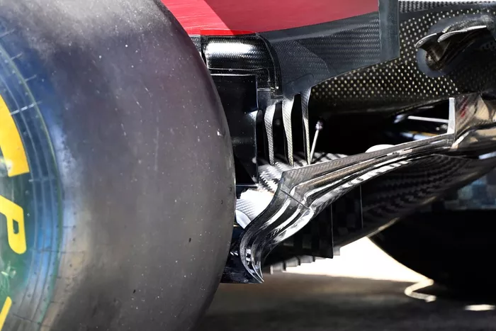 Detalle técnico del Alpine A521 
