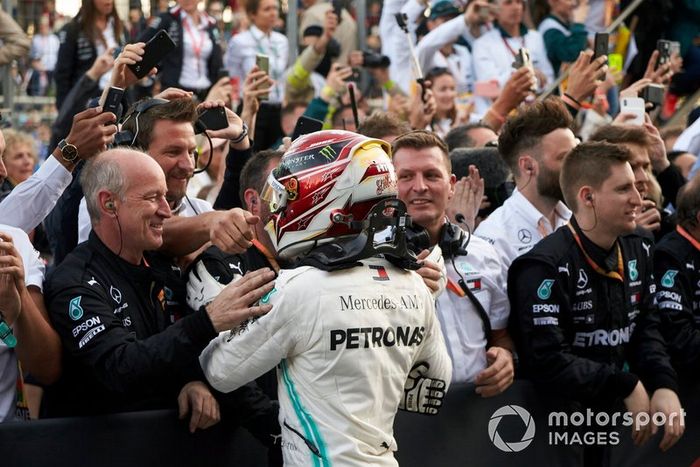 Lewis Hamilton, Mercedes AMG F1 en Parc Ferme