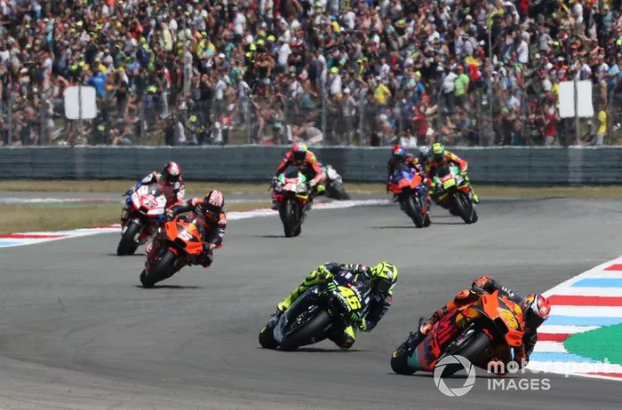Pol Espargaro, Red Bull KTM Factory Racing, Valentino Rossi, Yamaha Factory Racing