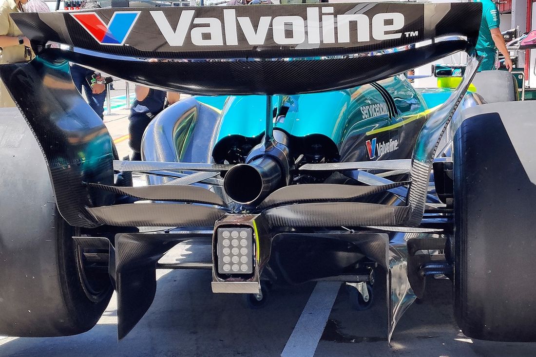 Aston Martin AMR25 detalles técnicos