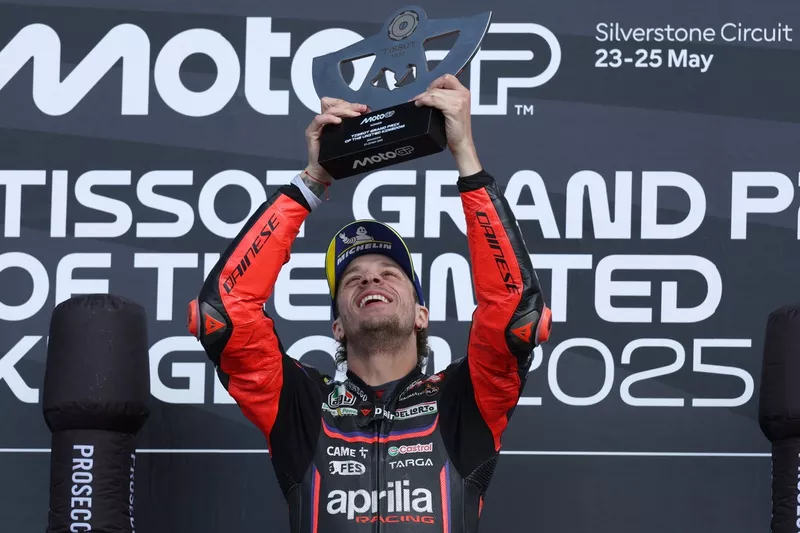 Marco Bezzecchi, Aprilia Racing