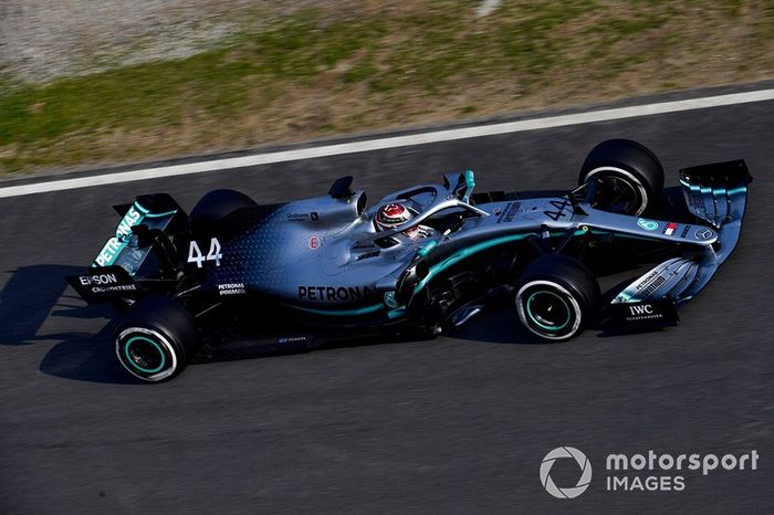 Lewis Hamilton, Mercedes AMG F1 W10. 