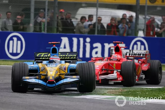 4. Alonso vs Schumacher (San Marino 2005)