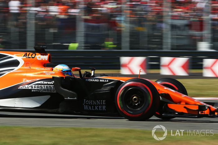  Fernando Alonso, McLaren MCL32 