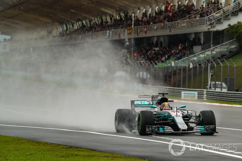 Льюіс Хемілтон, Mercedes-Benz F1 W08