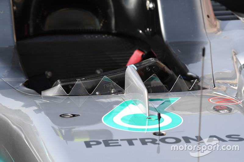 Mercedes-Benz F1 W08 Hybrid detalle de la pantalla