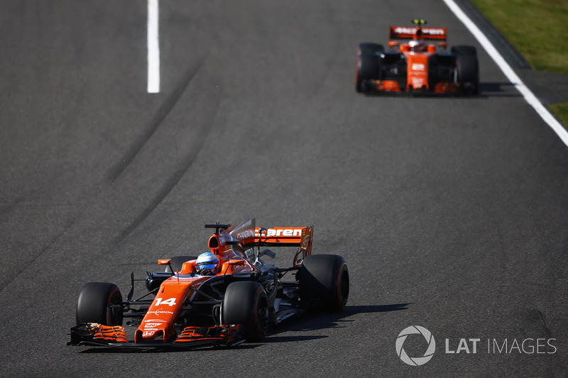 Fernando Alonso, McLaren MCL32, Stoffel Vandoorne, McLaren MCL32