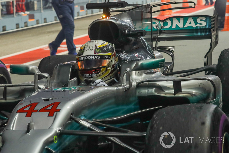 Race winner Lewis Hamilton, Mercedes AMG F1