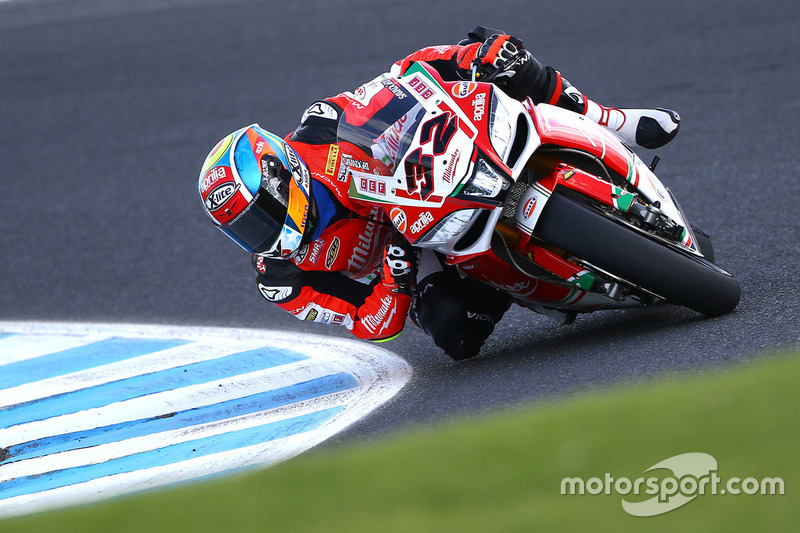 Lorenzo Savadori, Milwaukee Aprilia World Superbike Team