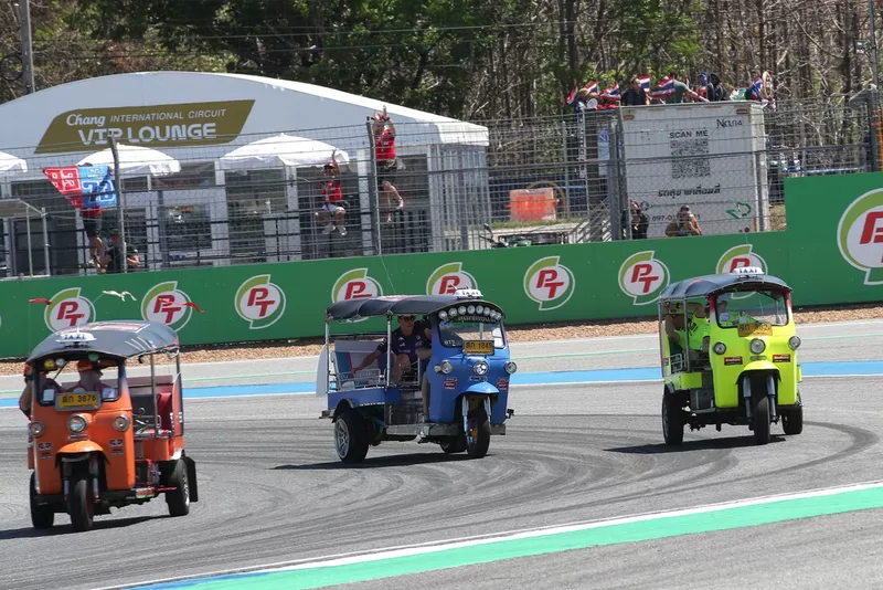 Course de tuk-tuk