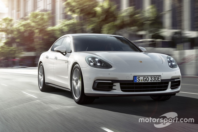 Porsche Panamera 4 E-Hybrid