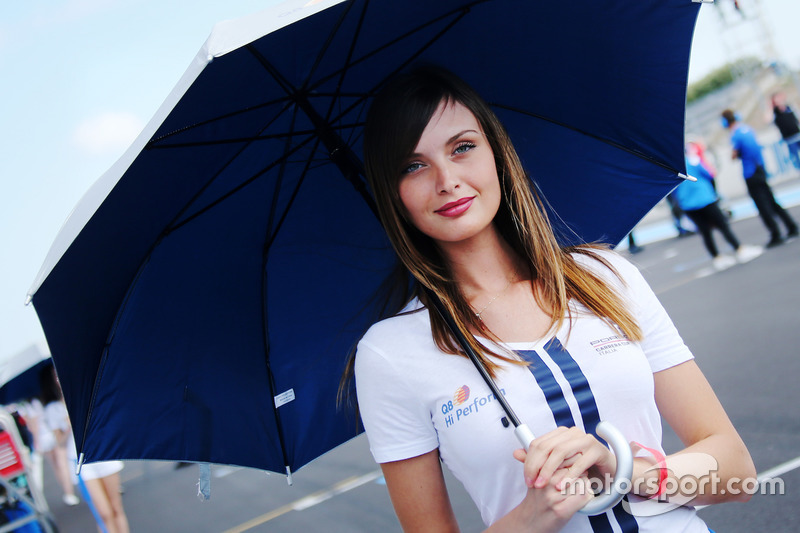 Grid girl