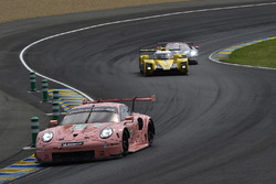 #92 Porsche GT Team Porsche 911 RSR: Мікаель Крістенсен, Кевін Естр, Лоранс Вантор