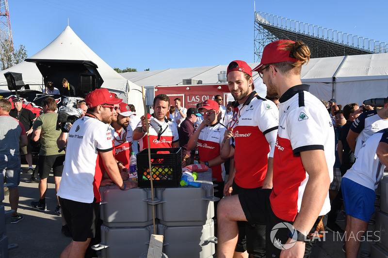 Sauber at the raft race