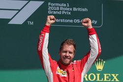 Sebastian Vettel, Ferrari op het podium