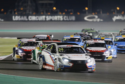 Kevin Gleason, RC Motorsport, Lada Vesta leads