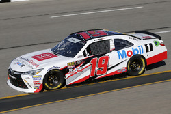 Brandon Jones, Joe Gibbs Racing, Toyota Camry Toyota Service Centers/Mobil 1