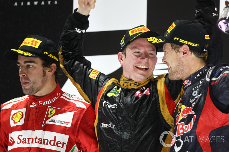 Podium: second place Fernando Alonso, Ferrari, Race winner Kimi Raikkonen, Lotus F1 Team, third plac