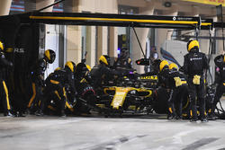 Nico Hulkenberg, Renault Sport F1 Team R.S. 18, s'arrête au stand