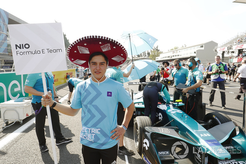 Grid kid with the car of Oliver Turvey, NIO Formula E Team