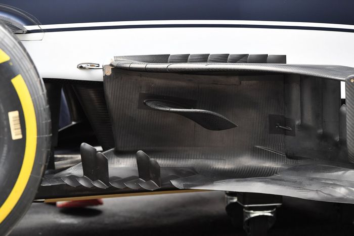 Detalle del bargeboard del AlphaTauri AT02 