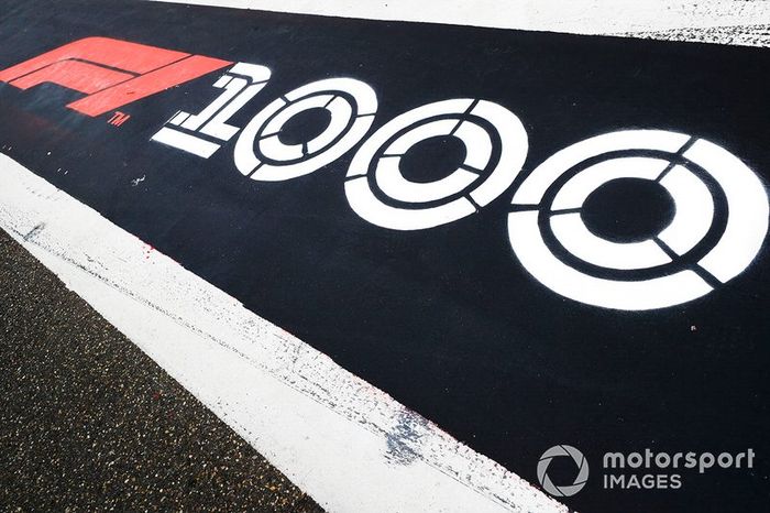 1000th Race Branding in pit lane1000th Race Branding