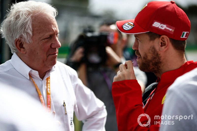 Sebastian Vettel: "Gestern bin ich noch die Strecke mit ihm abgegangen. Wir haben Witze gemacht, über den Winter geredet, über unsere Kinder und die Familie. Ich bin in Gedanken bei seiner Familie. Für die kann nichts und niemand diesen Verlust ersetzen."