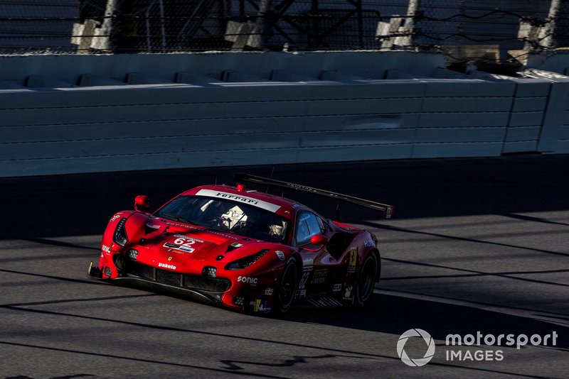 #62 Risi Competizione Ferrari 488 GTE, GTLM: Davide Rigon, Miguel Molina
