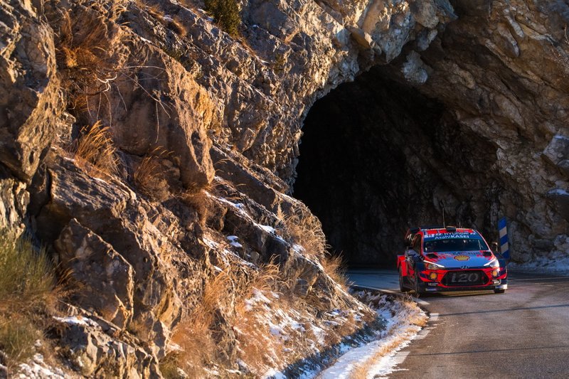 Thierry Neuville, Nicolas Gilsoul, Hyundai Motorsport Hyundai i20 Coupe WRC