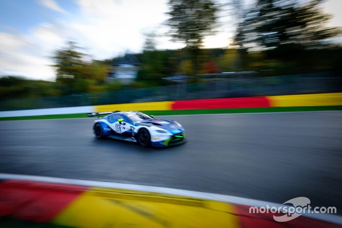 #159 Garage 59 Aston Martin Vantage AMR GT3: Andrew Watson, James Pull, Valentin Hasse Clot, Roman De Angelis