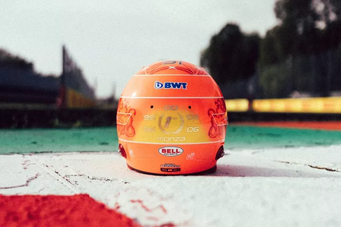 Helmet of Esteban Ocon, Alpine