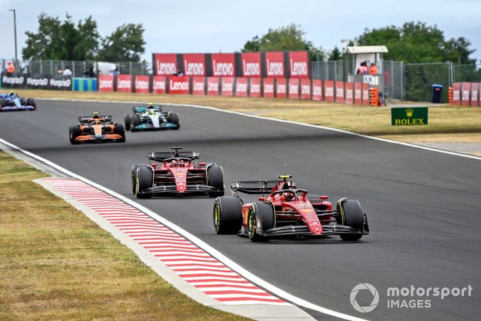 Carlos Sainz, Ferrari F1-75, Charles Leclerc, Lando Norris, McLaren MCL36