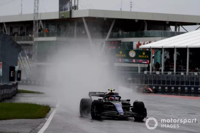 Nicholas Latifi, Williams FW44