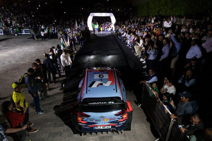 Dani Sordo, Carlos Del Barrio, Hyundai Motorsport Hyundai i20 Coupe WRC