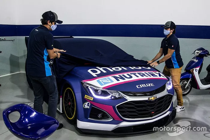 Lançamento dos carros da Cavaleiro Sports para a temporada 2020 da Stock Car, com Marcos Gomes e Denis Navarro