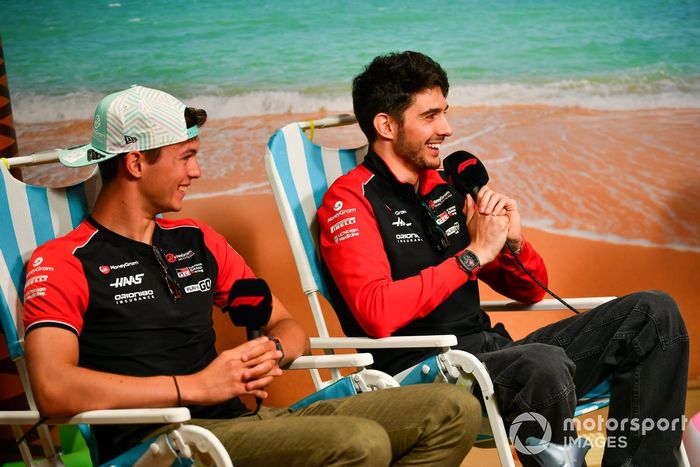 Esteban Ocon, Haas F1 Team, Oliver Bearman, Haas F1 Team