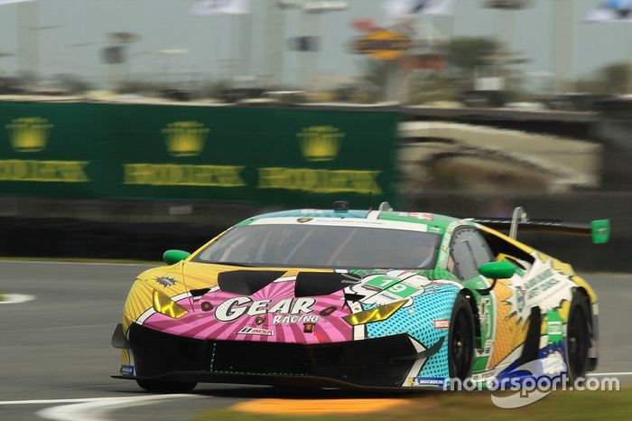 #19 GEAR Racing powered by GRT Grasser Lamborghini Huracan GT3, GTD: Christina Nielsen, Katherine Legge, Tati Calderon, Rahel Frey
