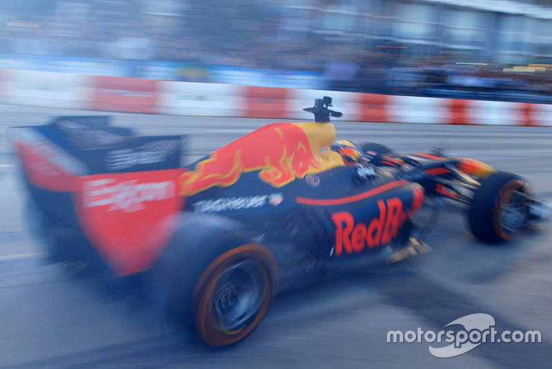 Patrick Friesacher, Red Bull Racing