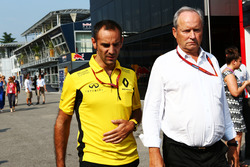 (L to R): Cyril Abiteboul, Renault Sport F1 Managing Director with Jerome Stoll, Renault Sport F1 Pr
