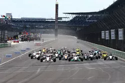 Start: Anthony Martin leads
